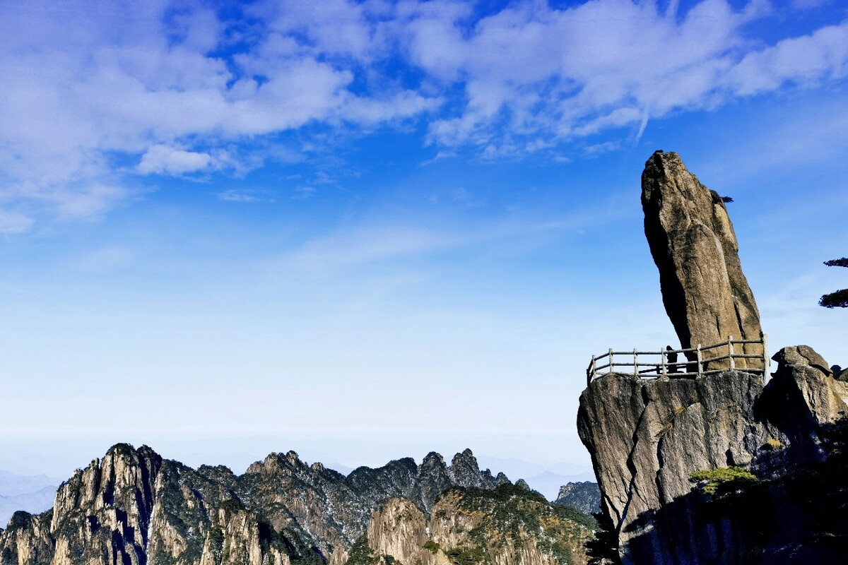 Flying-over-Rock-Huangshan Flying-over-Rock-Huangshan